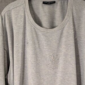 New! Plus size 26/28 Sparkling Snowflake Sweatshirt